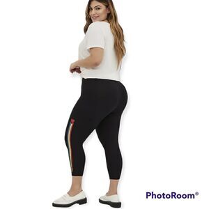 1X 14W 16W Torrid Black Premium Crop Legging Heart Rainbow Stripe High Rise Band